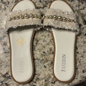 Women's Cream & White Slide Sandals 7.5